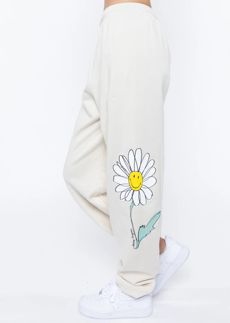 BySamiiRyan By Samii Ryan Smiley In Bloom Sweatpants ★ Natural 3 BySamiiRyan By Samii Ryan Smiley In Bloom Sweatpants ★ Natural