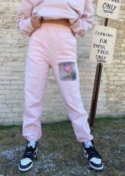 Boys Lie Eat Your Heart Out Sweatpants ★ Light Pink