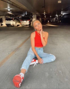 Stevenella Tops Heads Will Roll Top ★ Red