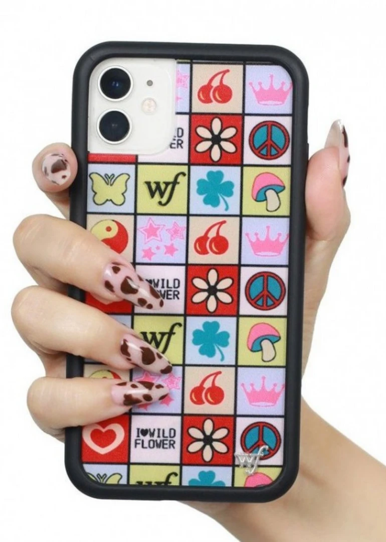 Lucky Wildflower IPhone Case ★ Multicolor 4 Lucky Wildflower IPhone Case ★ Multicolor