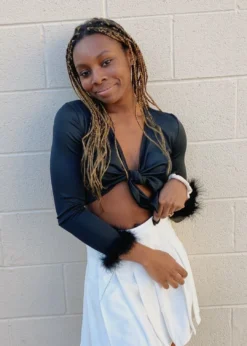 Stevenella Best Sellers Elle Woods Top ★ Black