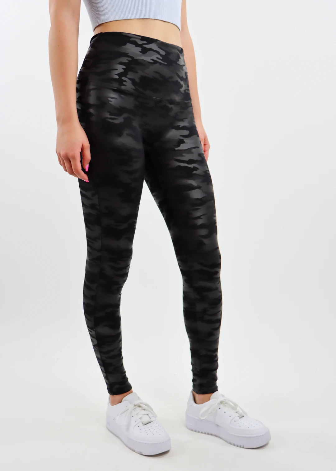 M. Rena Bottoms Camo Faux Leather Leggings ★ Black 4 M. Rena Bottoms Camo Faux Leather Leggings ★ Black