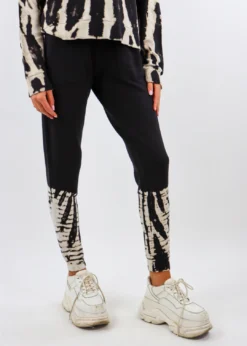 Vintage Havana Do Not Disturb Jogger ★ Black & Tan