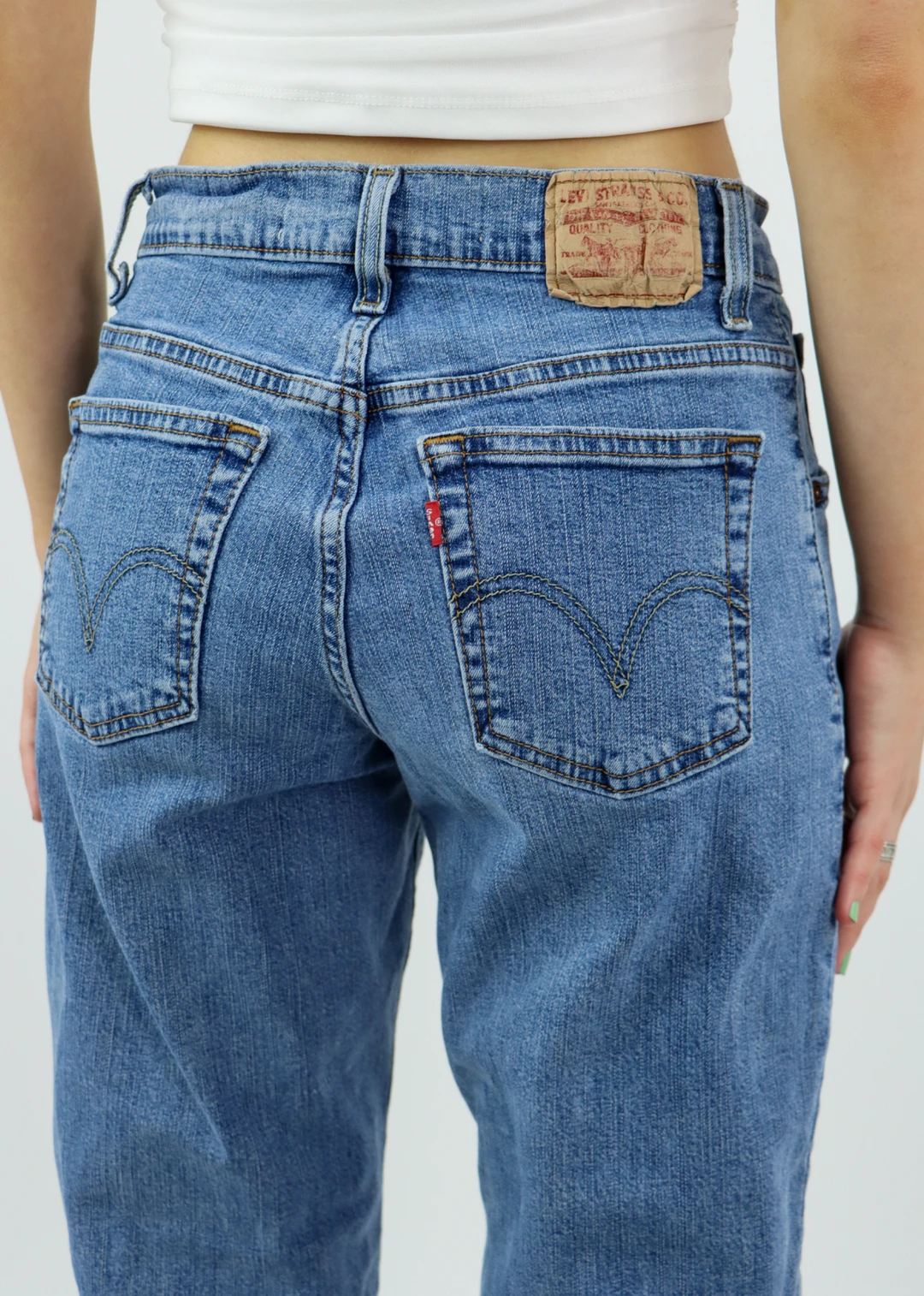 Vintage Levi's Breaking Free Vintage Levi Jeans ★ Medium Wash 8 Vintage Levi's Breaking Free Vintage Levi Jeans ★ Medium Wash