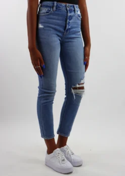 Hidden Jeans Every Day Straight Leg Jeans ★ Medium Wash Denim Bottoms
