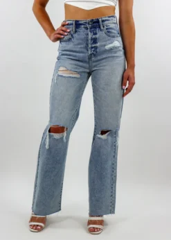 Hidden Jeans Newness Lost In Between Straight Leg Jeans ★ Light Wash 12 Hidden Jeans Newness Lost In Between Straight Leg Jeans ★ Light Wash