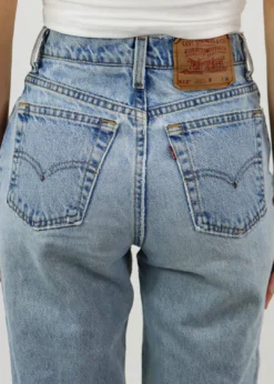 Vintage Levi's I Want It That Way Vintage Levi Jeans ★ Light Wash Newness 12 Vintage Levi's I Want It That Way Vintage Levi Jeans ★ Light Wash Newness