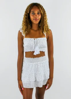 Kayla's Armoire Start Me Up Tank ★ White Floral Tops