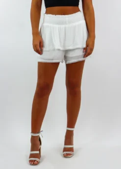 Le Lis Newness Sweet Salvation Skort ★ White