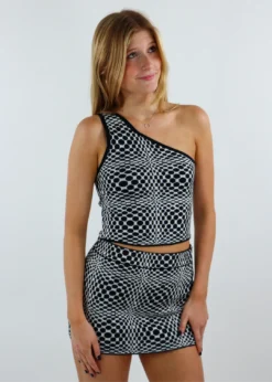 Motel Optical Illusions Top ★ Black & White Tops