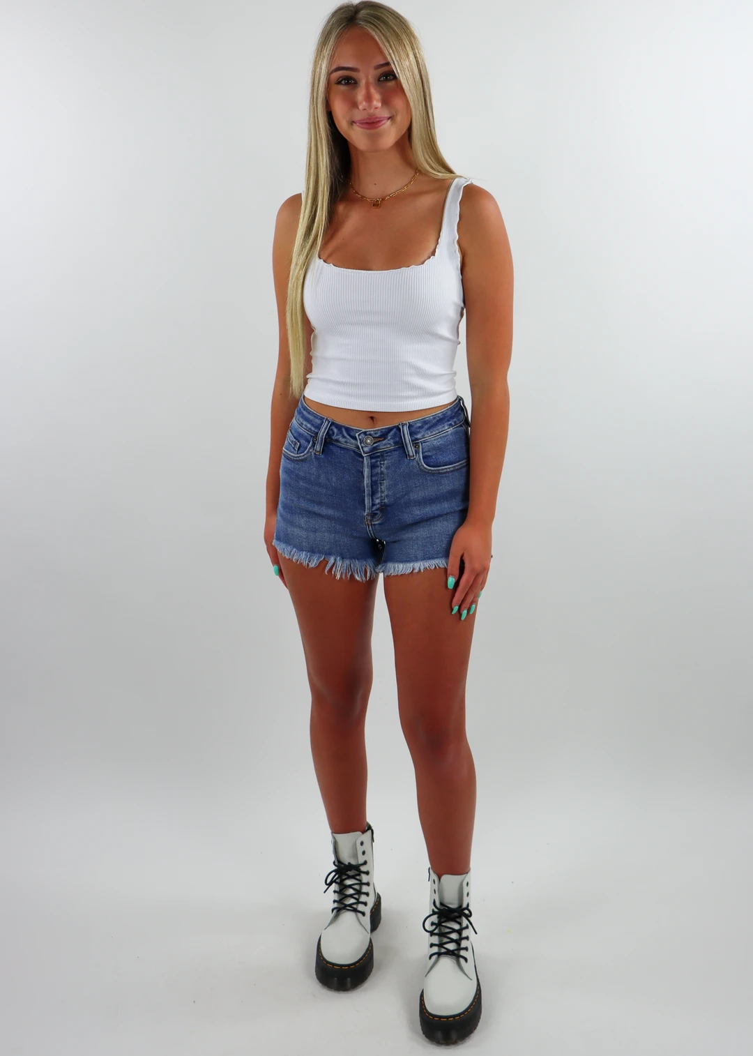 NIKIBIKI Seamless Tops Get Wavey Top ★ White 7 NIKIBIKI Seamless Tops Get Wavey Top ★ White