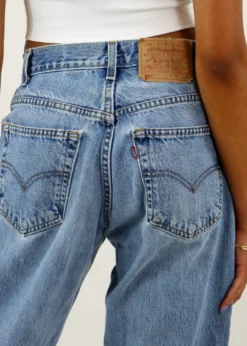 Vintage Levi's Rock Me Vintage Levi Jeans ★ Medium Wash Newness 12 Vintage Levi's Rock Me Vintage Levi Jeans ★ Medium Wash Newness