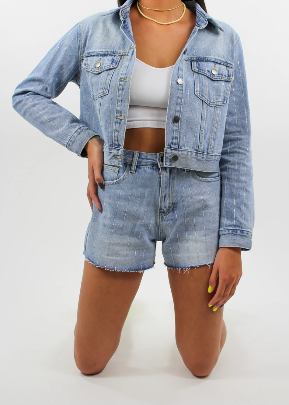 Ontwelfth Shine On Denim Shorts ★ Light Wash Denim Bottoms 9 Ontwelfth Shine On Denim Shorts ★ Light Wash Denim Bottoms