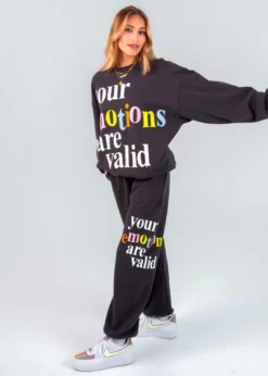 Mayfair Group Newness Mayfair Your Emotions Are Valid Sweatpants ★ Charcoal Grey