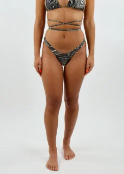 Motel Why You No Love Me Bikini Bottom ★ Brown