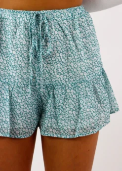 Storia Coming Over Shorts ★ Sage Newness 10 Storia Coming Over Shorts ★ Sage Newness