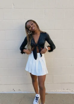 Stevenella Best Sellers Elle Woods Top ★ Black